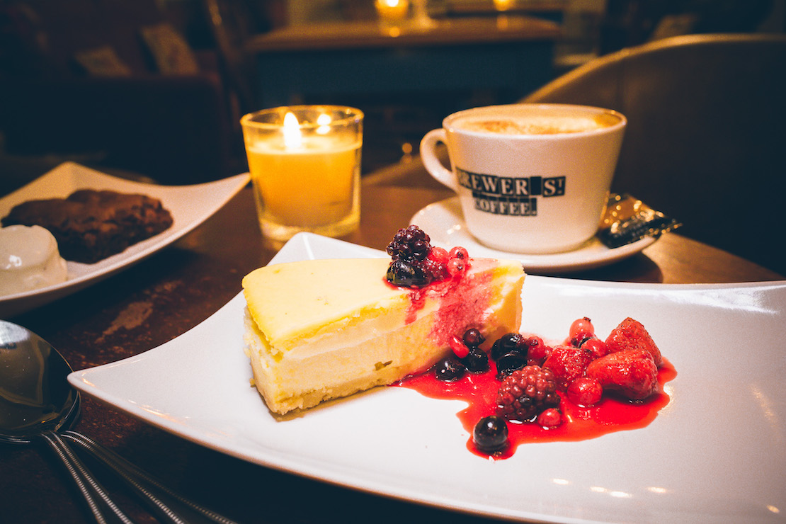 Baked New York Cheesecake, summer berry compote